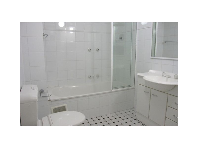 2/20 Federal Highway, Watson ACT 2602