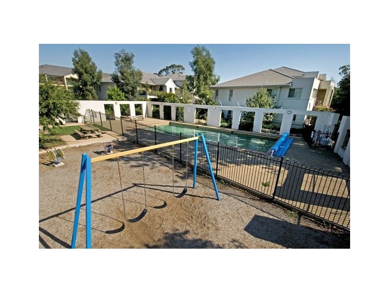 2/20 Federal Highway, Watson ACT 2602