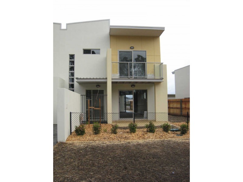 52 Aspinall Street, Watson ACT 2602