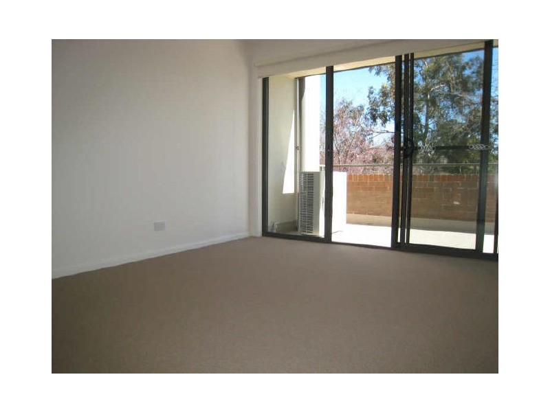 15/2 Archibald Street, Lyneham ACT 2602