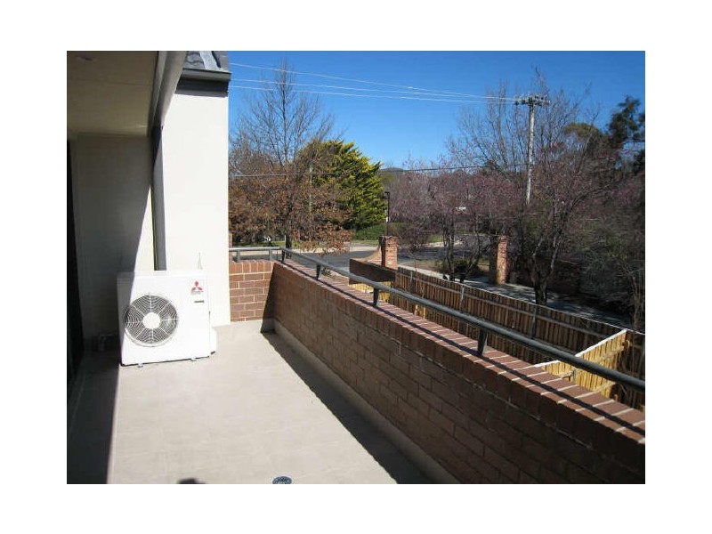 15/2 Archibald Street, Lyneham ACT 2602