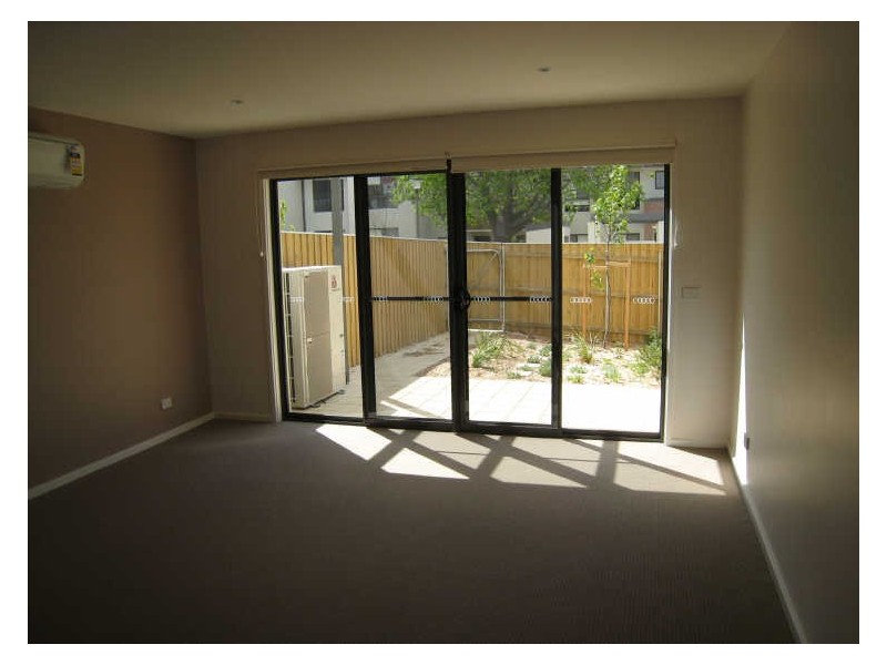 UNIT 1 “Elan”/2 Archibald Street, Lyneham ACT 2602