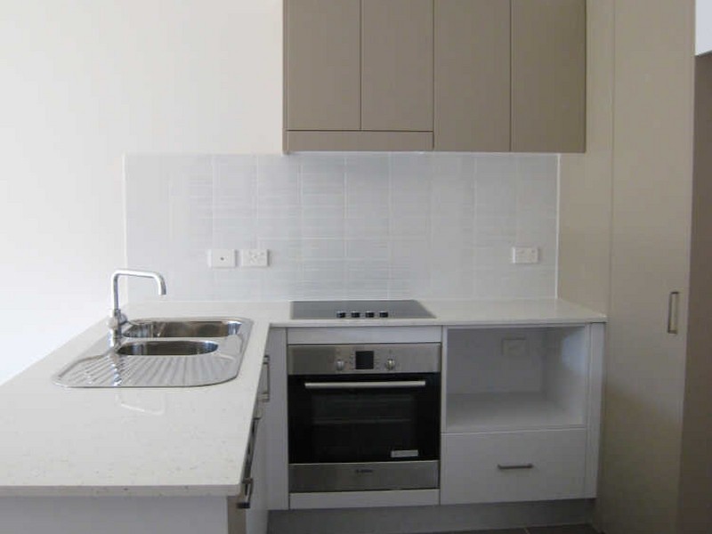 UNIT 1 “Elan”/2 Archibald Street, Lyneham ACT 2602