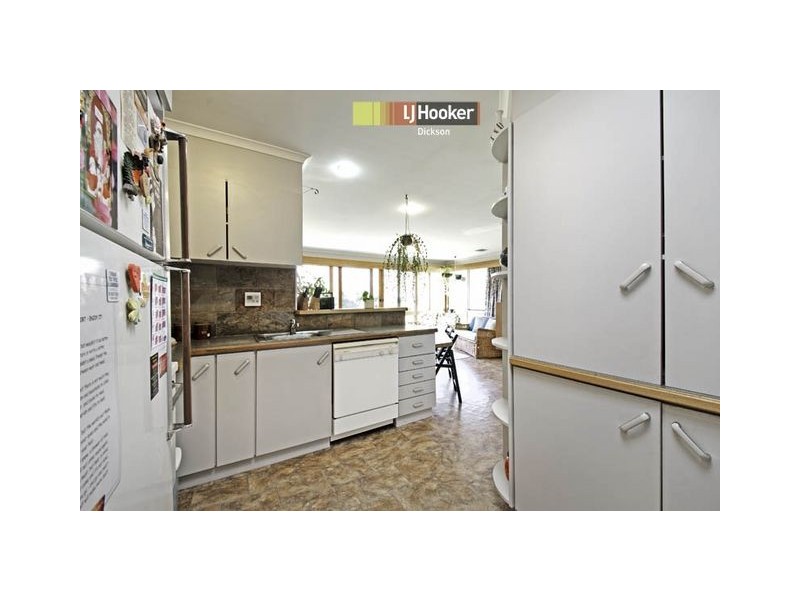 8 Lucas Place, Downer ACT 2602