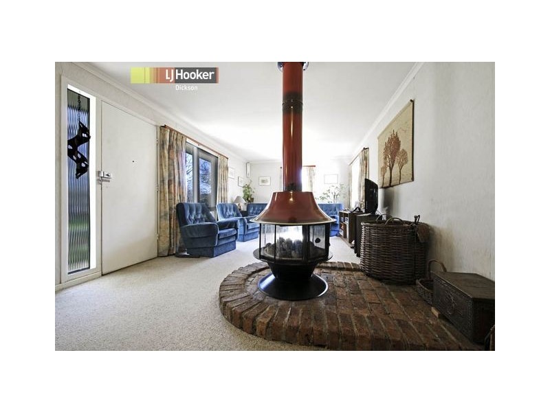 8 Lucas Place, Downer ACT 2602