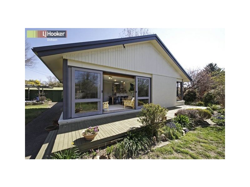 8 Lucas Place, Downer ACT 2602