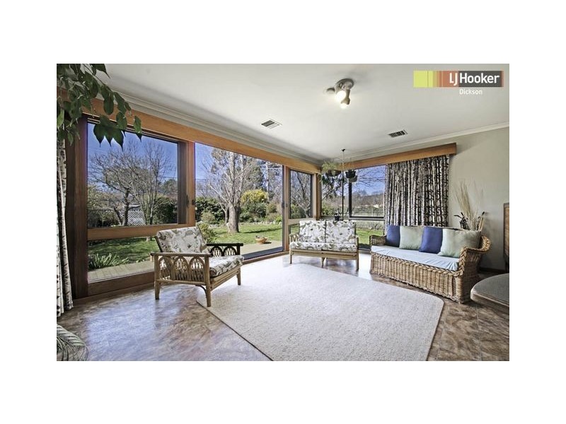 8 Lucas Place, Downer ACT 2602