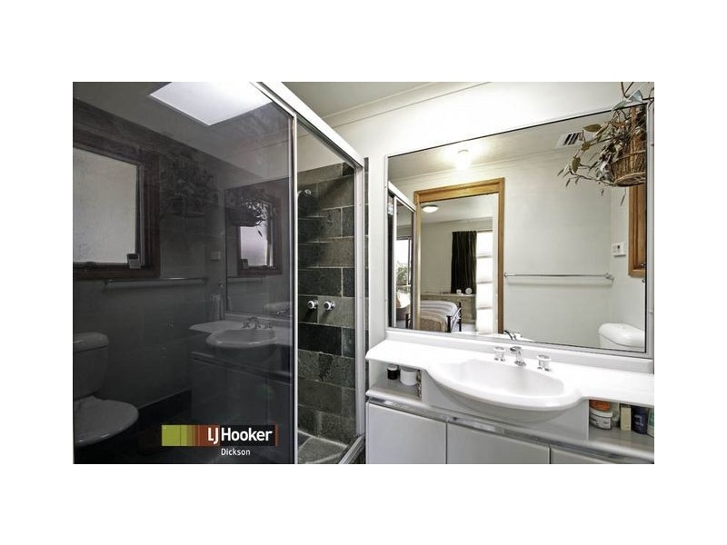 8 Lucas Place, Downer ACT 2602