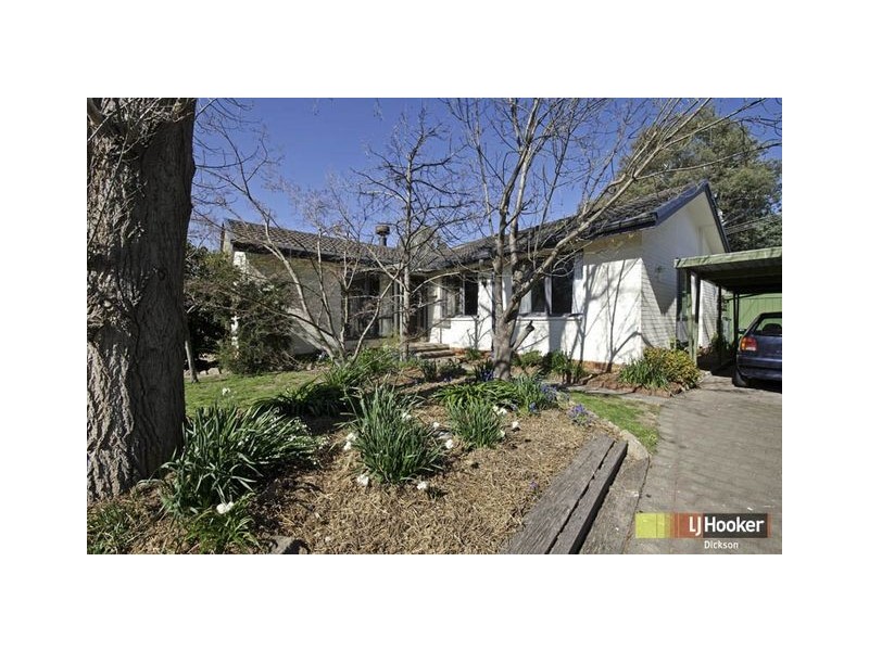 8 Lucas Place, Downer ACT 2602