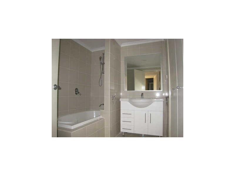 13/102 Athlon Drive, Greenway ACT 2900