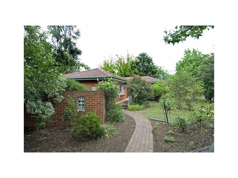 17 Stanley Street, Hackett ACT 2602