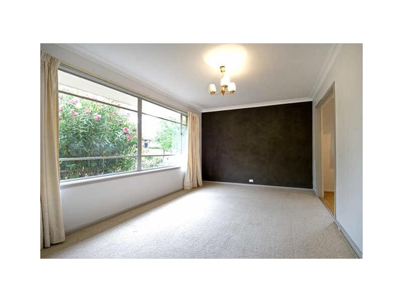 17 Stanley Street, Hackett ACT 2602