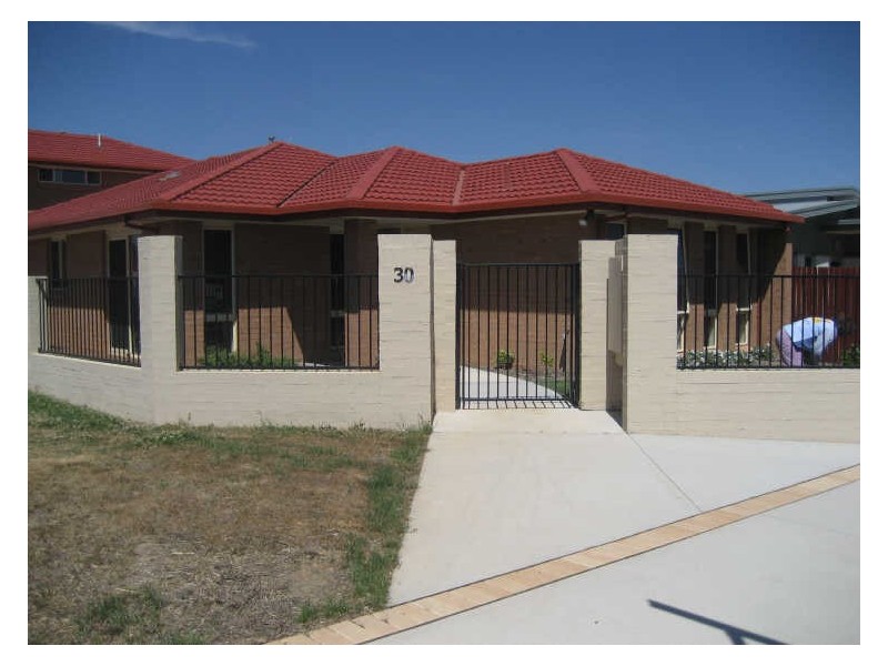 30 Bettie Mcnee Street, Watson ACT 2602