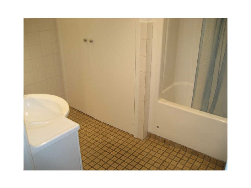 9/20 Oliver Street, Lyneham ACT 2602