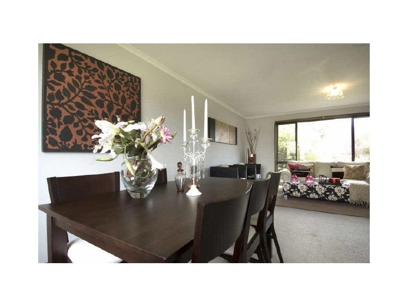 27 Phillipson Crescent, Calwell ACT 2905