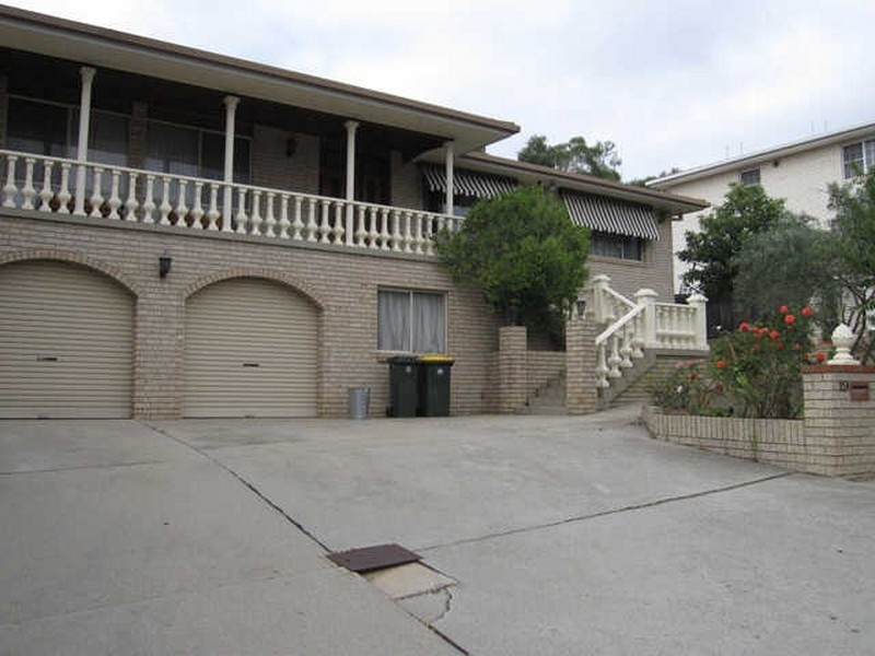 19 Duterrau Crescent, Lyneham ACT 2602