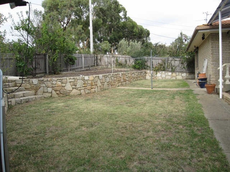 19 Duterrau Crescent, Lyneham ACT 2602