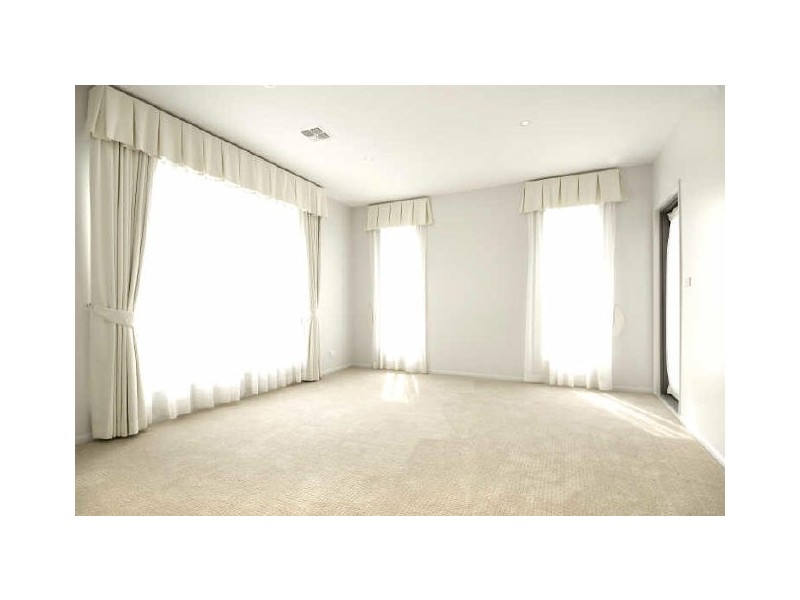 31 Mary Kitson Street, Watson ACT 2602