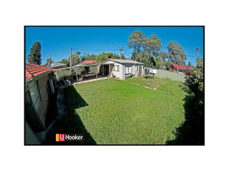 7 Majura Avenue, Dickson ACT 2602