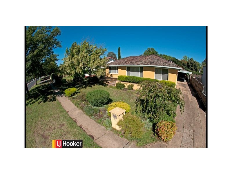 7 Majura Avenue, Dickson ACT 2602