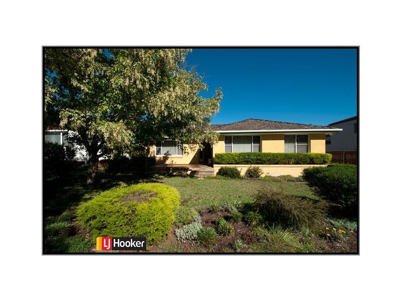 9 Majura Avenue, Dickson ACT 2602