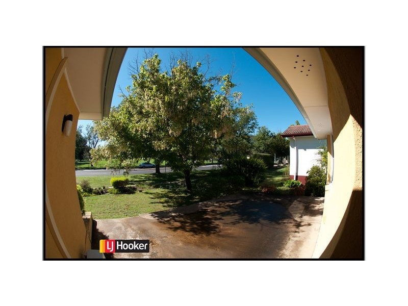 9 Majura Avenue, Dickson ACT 2602