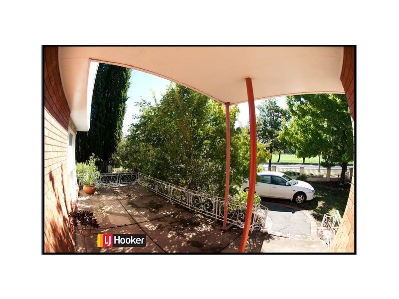 9 Majura Avenue, Dickson ACT 2602