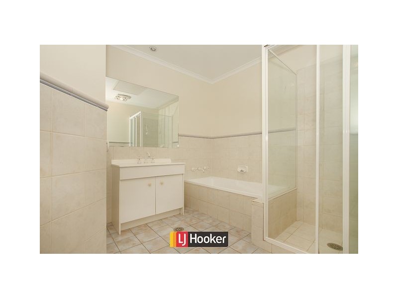 7 Noble Close, Ngunnawal ACT 2913