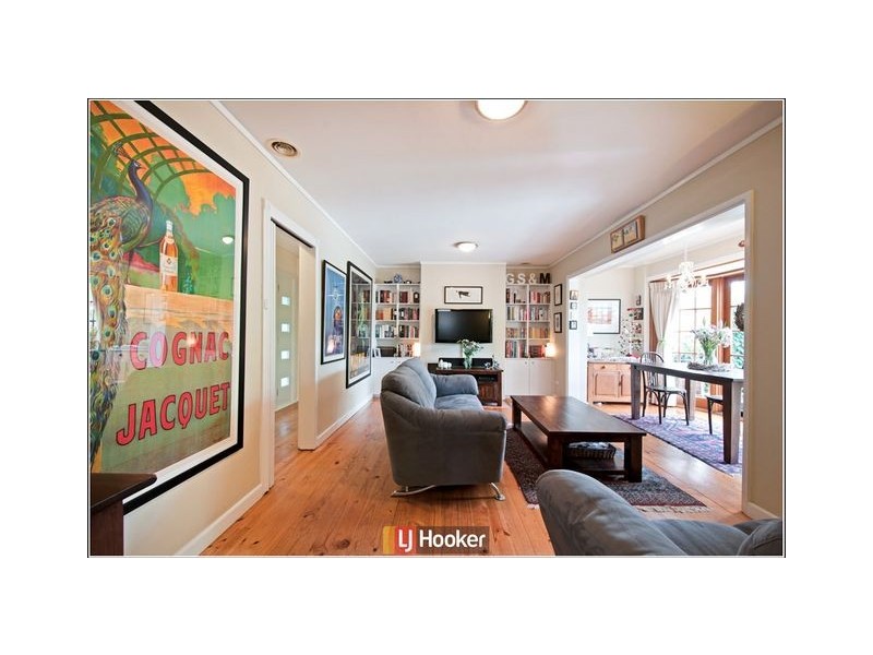 82 Cowper Street, Dickson ACT 2602