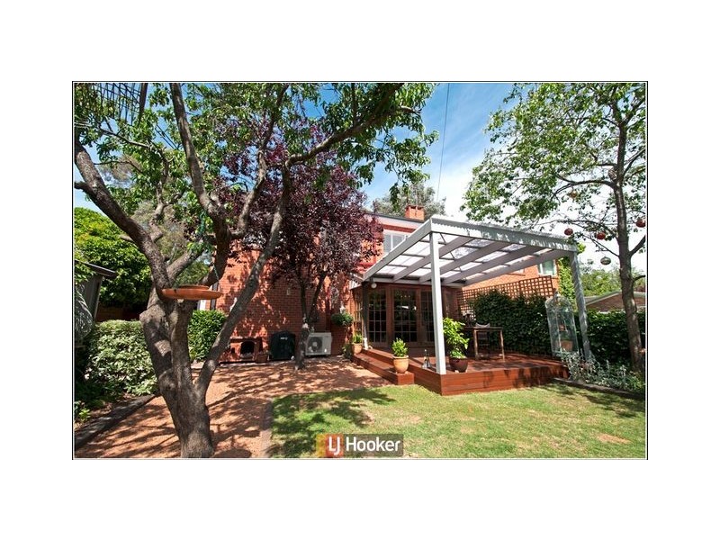 82 Cowper Street, Dickson ACT 2602