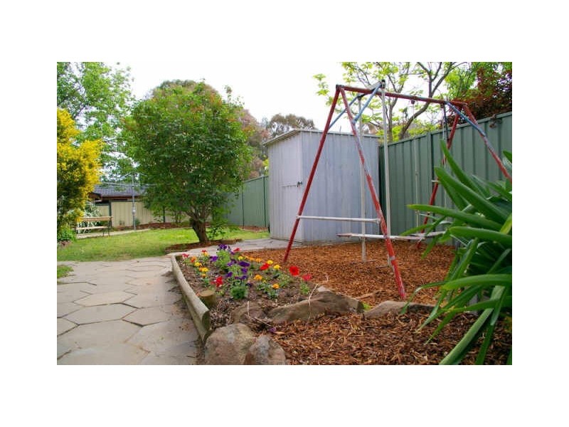 6 Beadle Place, Charnwood ACT 2615