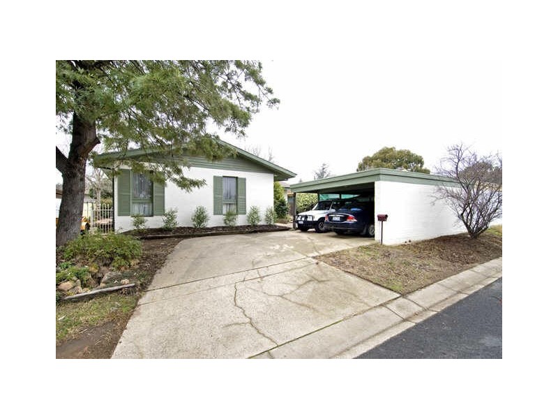 6 Beadle Place, Charnwood ACT 2615