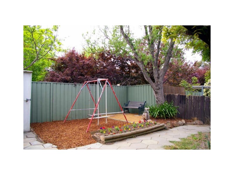 6 Beadle Place, Charnwood ACT 2615