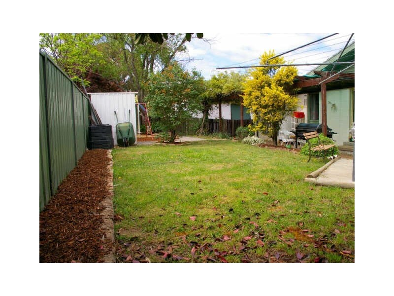 6 Beadle Place, Charnwood ACT 2615