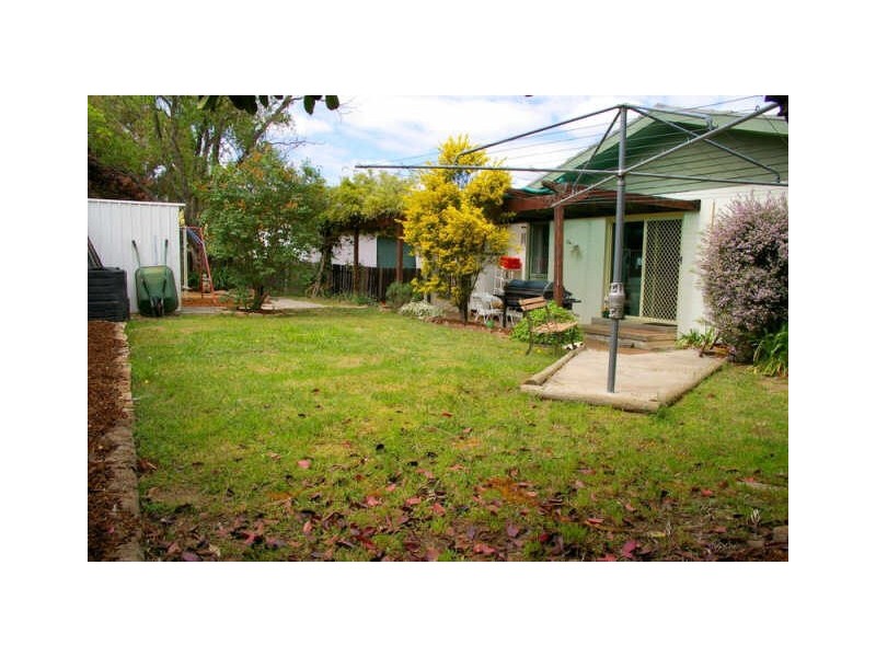 6 Beadle Place, Charnwood ACT 2615