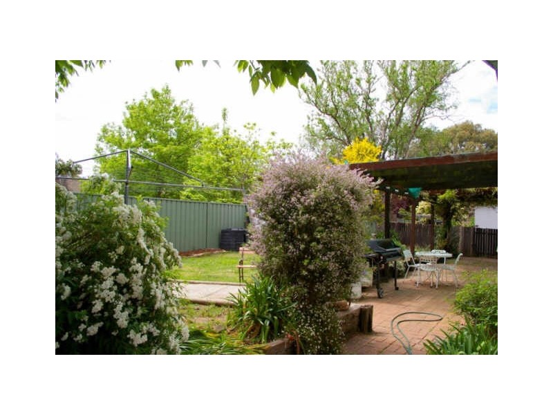 6 Beadle Place, Charnwood ACT 2615