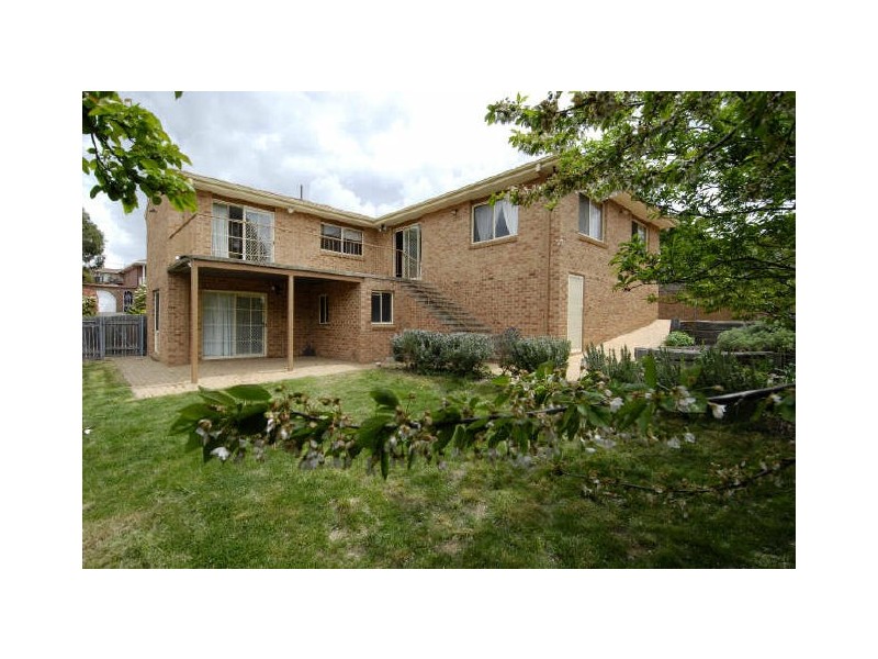 6 Claxton Crescent, Lyneham ACT 2602