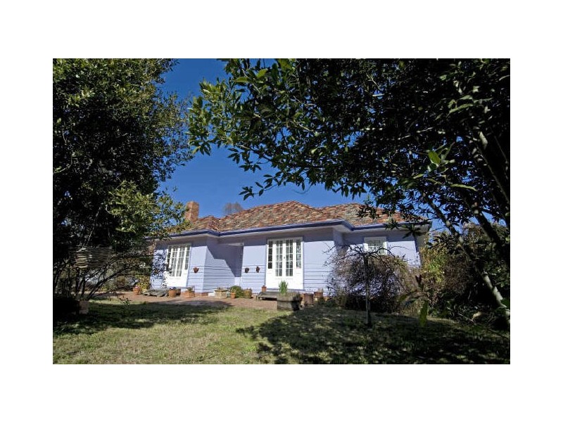 1 Hargraves Crescent, Ainslie ACT 2602