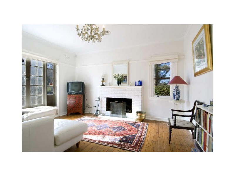 1 Hargraves Crescent, Ainslie ACT 2602