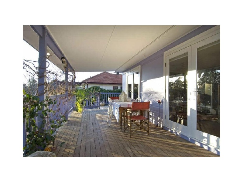 1 Hargraves Crescent, Ainslie ACT 2602