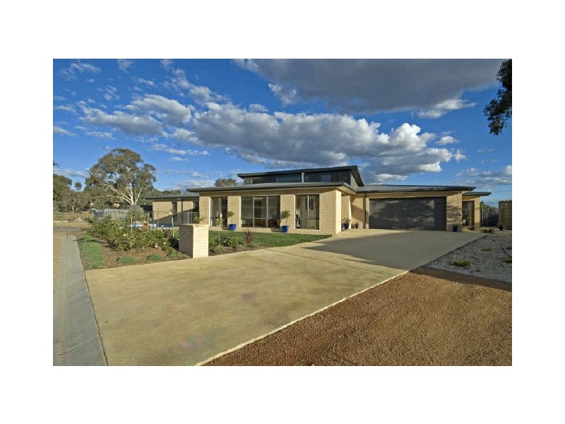 6 Mag Place, Dunlop ACT 2615