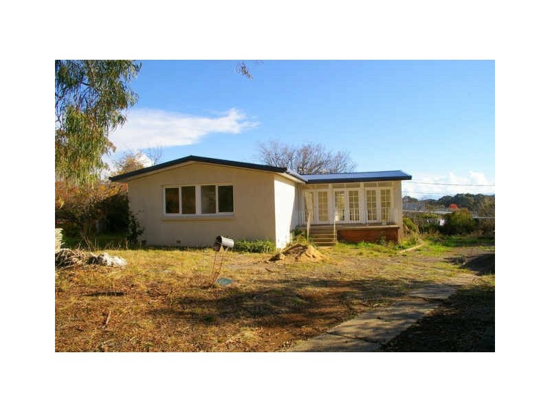 16 Savige Place, Campbell ACT 2612