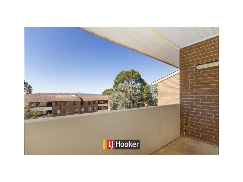 17/32 Springvale Drive, Hawker ACT 2614
