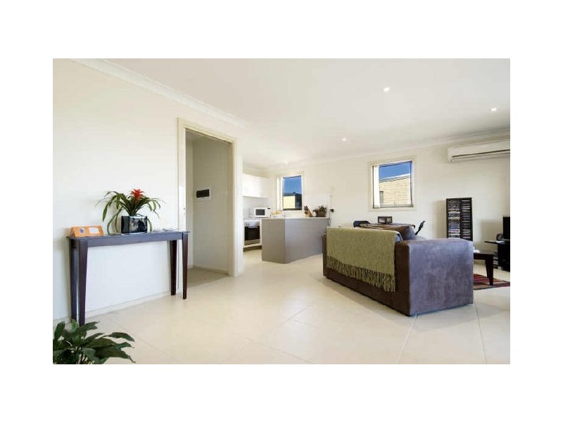 2/266 Anthony Rolfe Avenue, Gungahlin ACT 2912