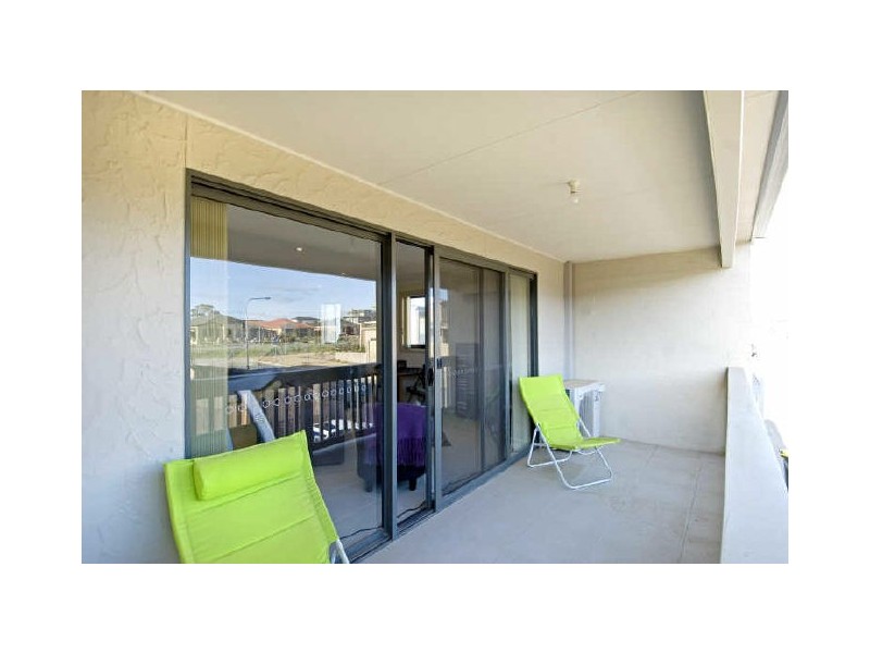 2/266 Anthony Rolfe Avenue, Gungahlin ACT 2912