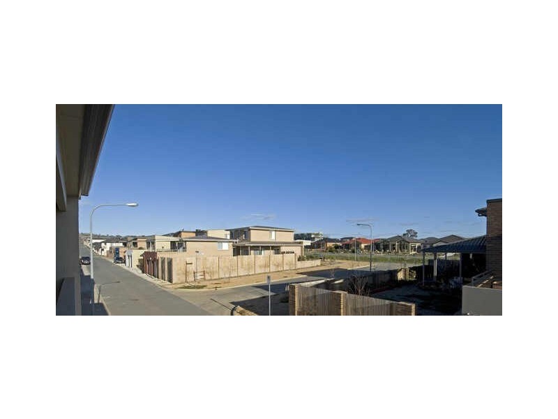 2/266 Anthony Rolfe Avenue, Gungahlin ACT 2912
