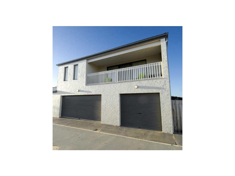 2/266 Anthony Rolfe Avenue, Gungahlin ACT 2912