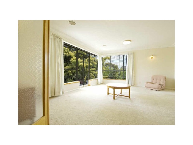 18 Ferdinand Street, Campbell ACT 2612