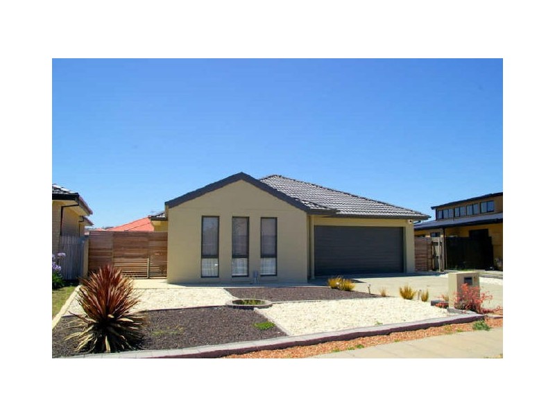 15 Howmans Street, Harrison ACT 2914