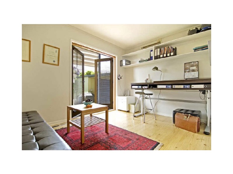 181 Phillip Avenue, Hackett ACT 2602